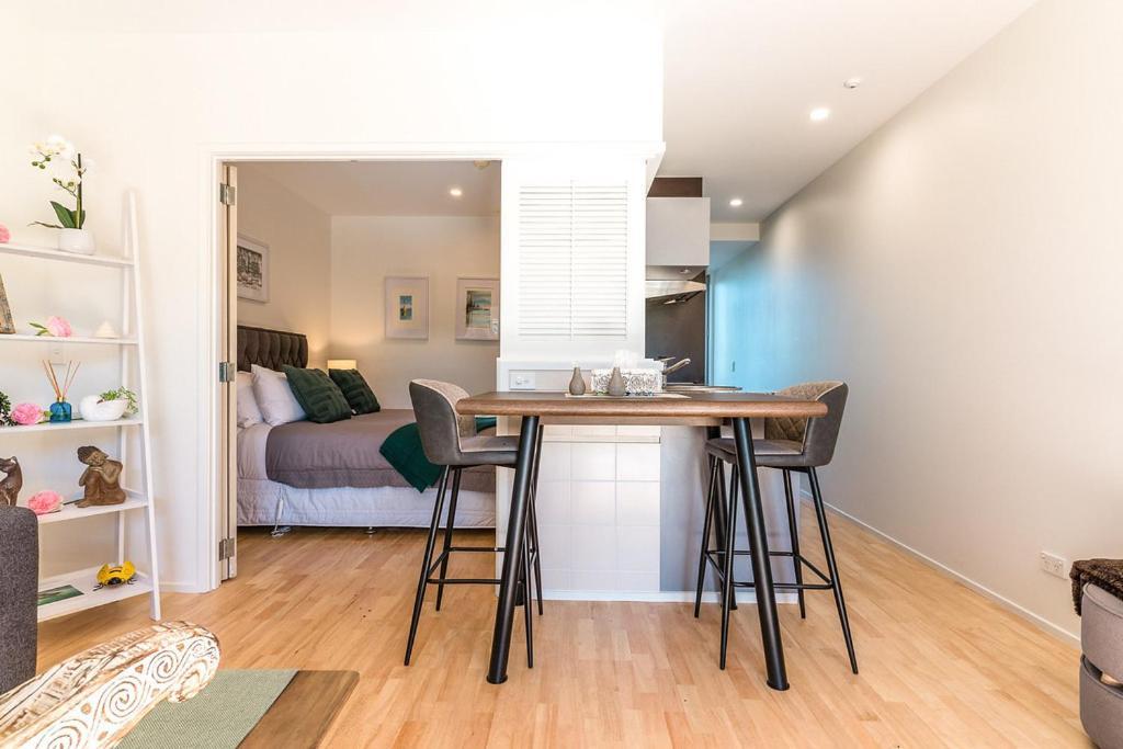 Oneroa Bay Villa Waiheke Bagian luar foto